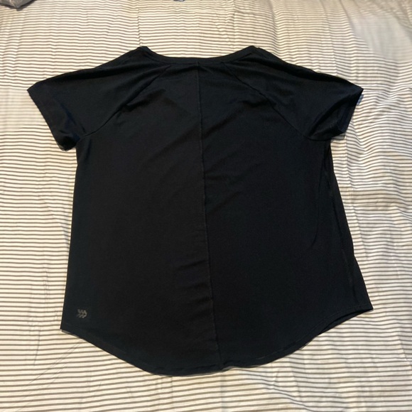 Medium- Black All In Motion Athletic Top! - Picture 2 of 3